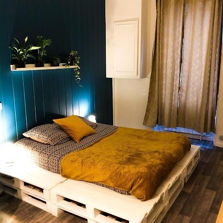 Chambre Double Avec Salle De Bain Privative コニャック エクステリア 写真