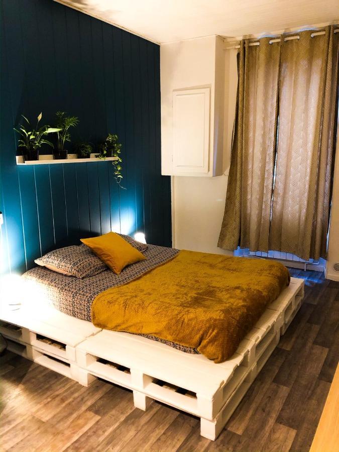 Chambre Double Avec Salle De Bain Privative コニャック エクステリア 写真